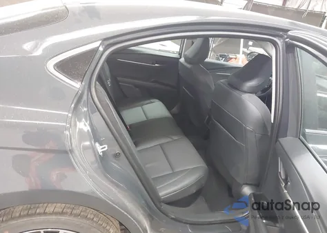 2026 Toyota Camry Xle z USA, uszkodzony, nr VIN 4T1DAACK1TU232066